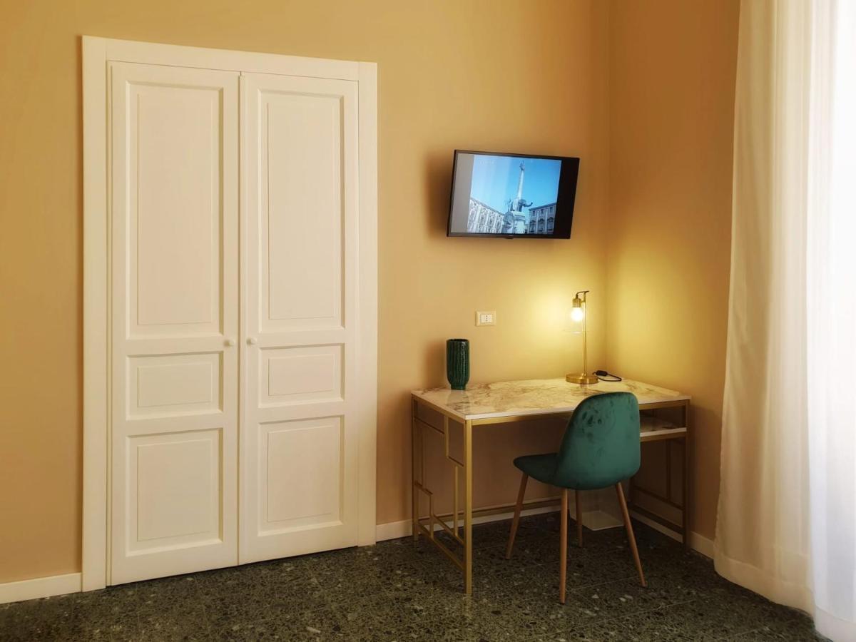 Palazzo La Piana Rooms Catania Exterior photo